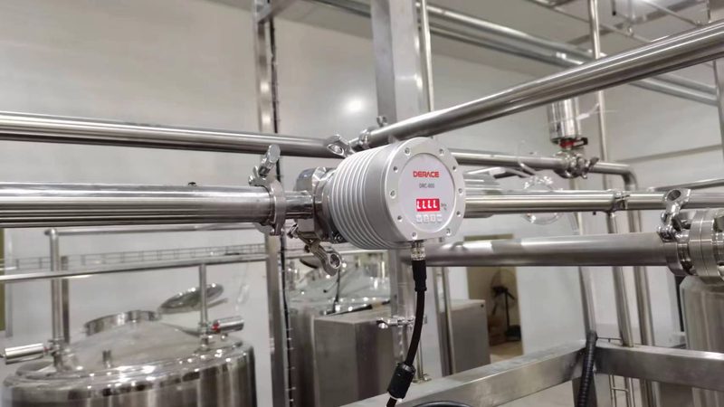 磁致伸缩液位计与雷达液位计：工作原理与适用场景对比